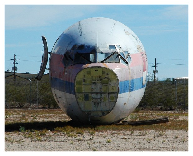 26S_06K10_Aircraft Boneyard Tucson_0202-04
